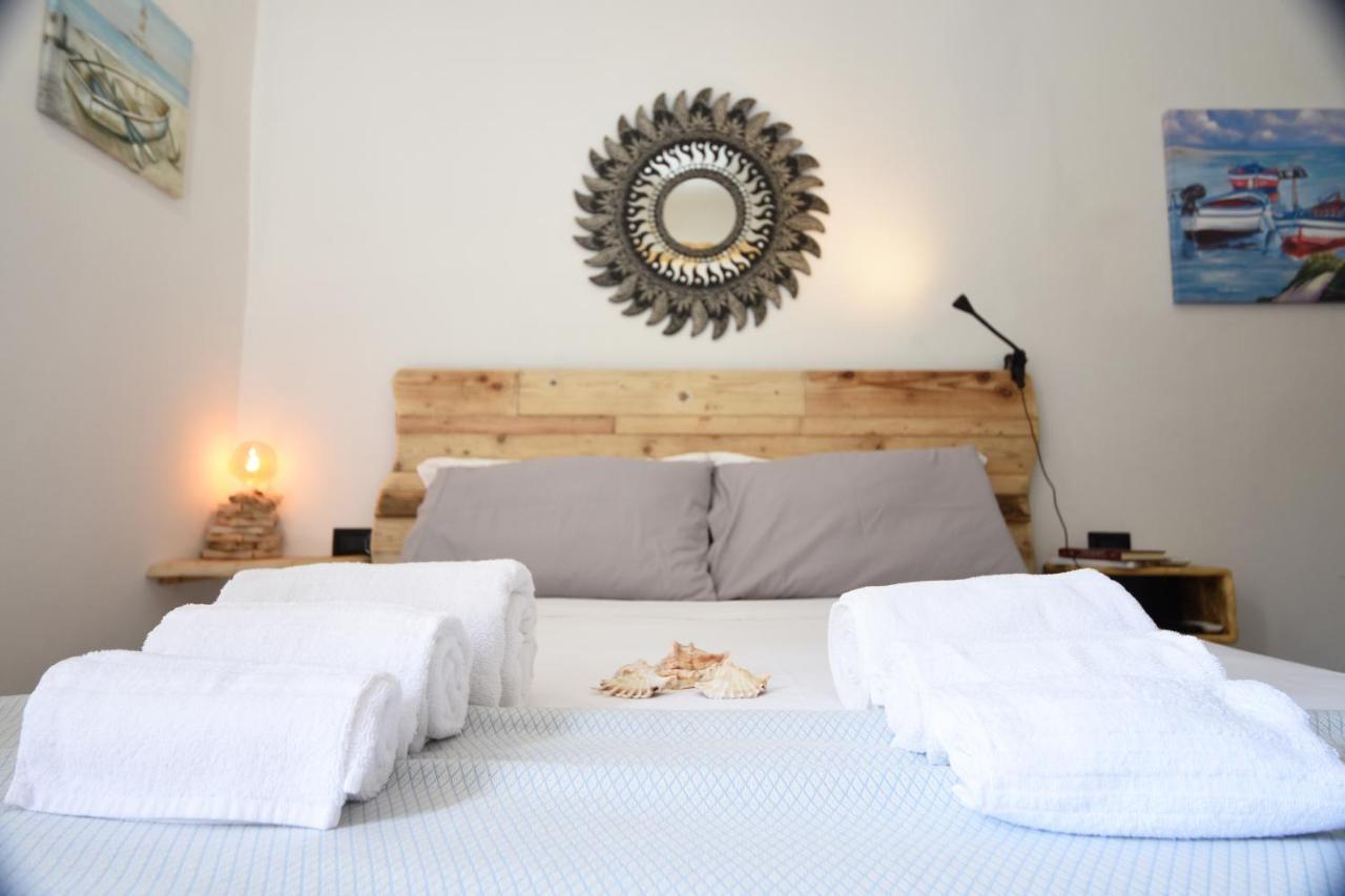 La Casa Di Dario Hotel Ла Мадалена Екстериор снимка
