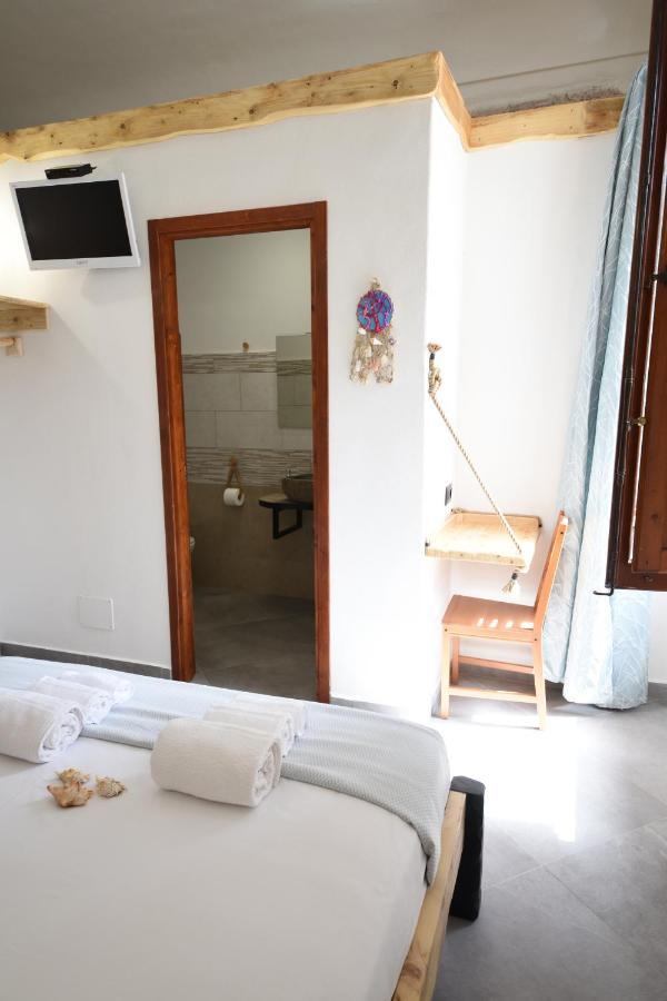 La Casa Di Dario Hotel Ла Мадалена Екстериор снимка