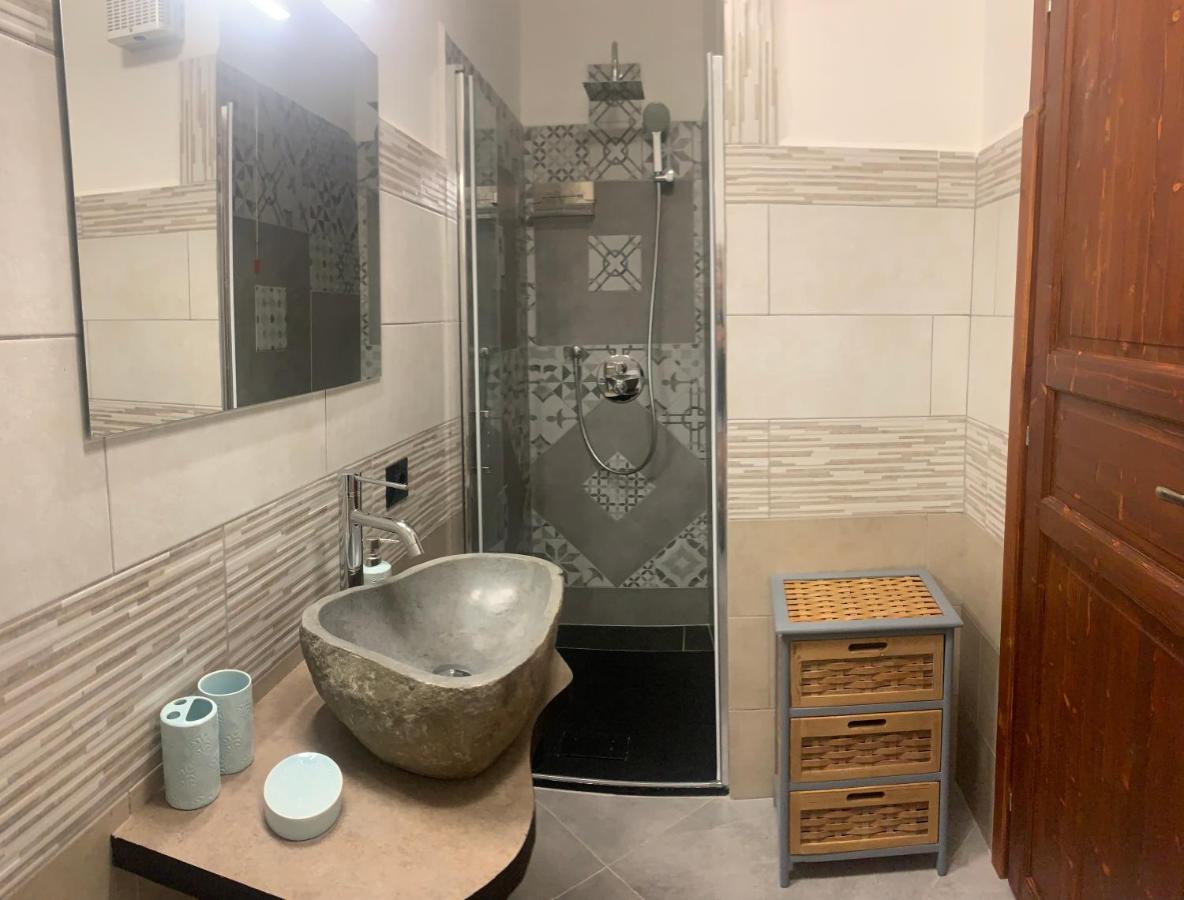 La Casa Di Dario Hotel Ла Мадалена Екстериор снимка