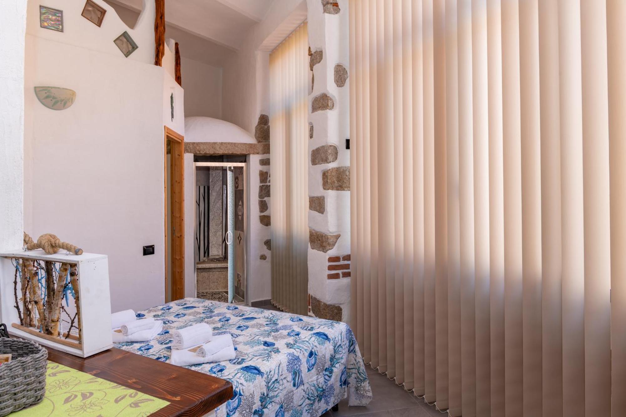 La Casa Di Dario Hotel Ла Мадалена Екстериор снимка